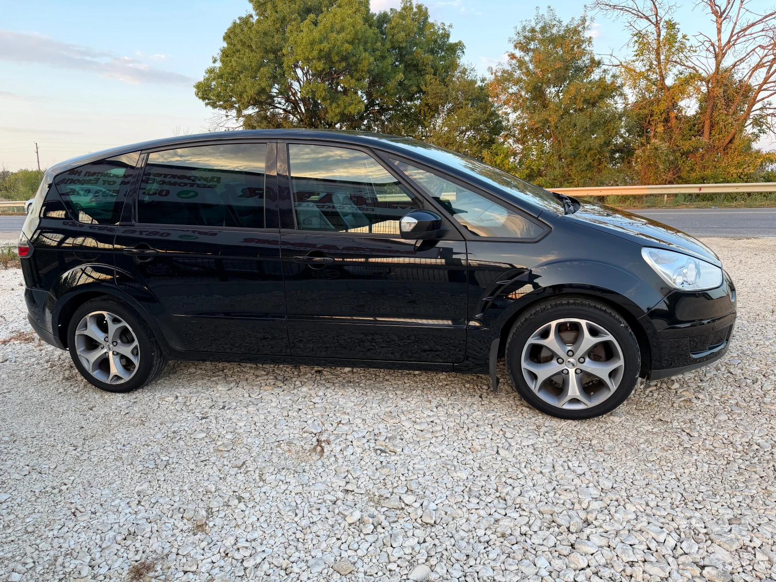 Ford S-Max 2.0TDCi/140p.s-Titanium/Panorama-7 Mesten!!!, снимка 7 - Автомобили и джипове - 55891693