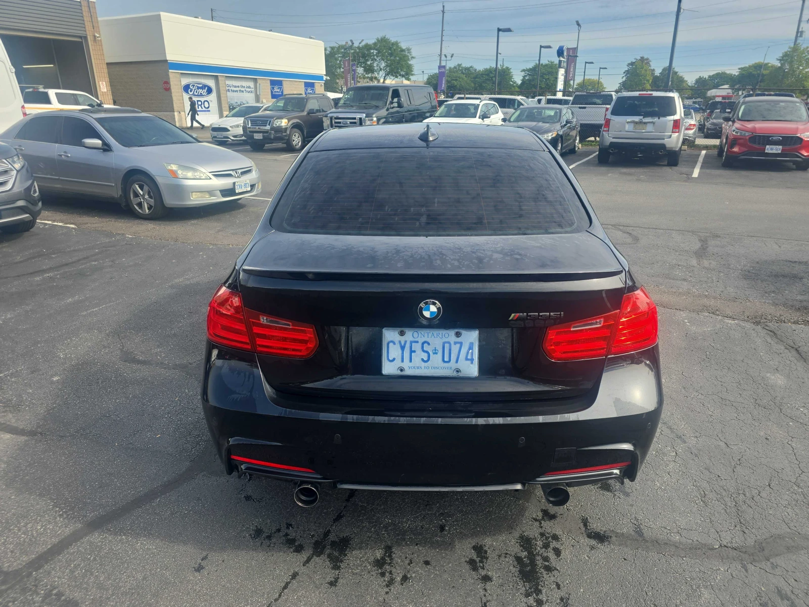BMW 335 i xDrive / Harman Kardon / Carfax / Автокредит, снимка 4 - Автомобили и джипове - 55993206