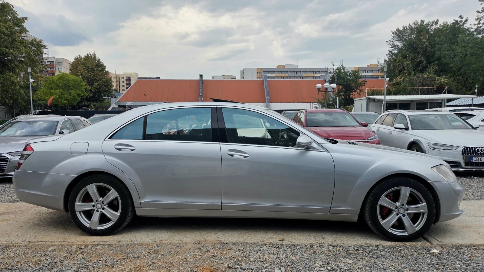 Mercedes-Benz S 420 AMG/V8/Шибедах/HarmanKardon, снимка 2 - Автомобили и джипове - 56166504