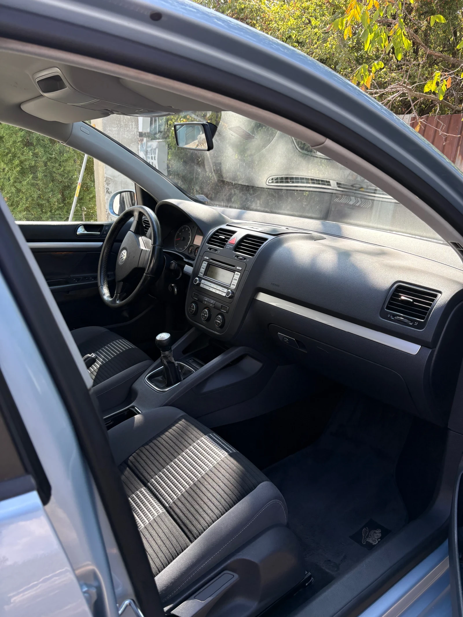 VW Golf 1.4i, снимка 13 - Автомобили и джипове - 56168076