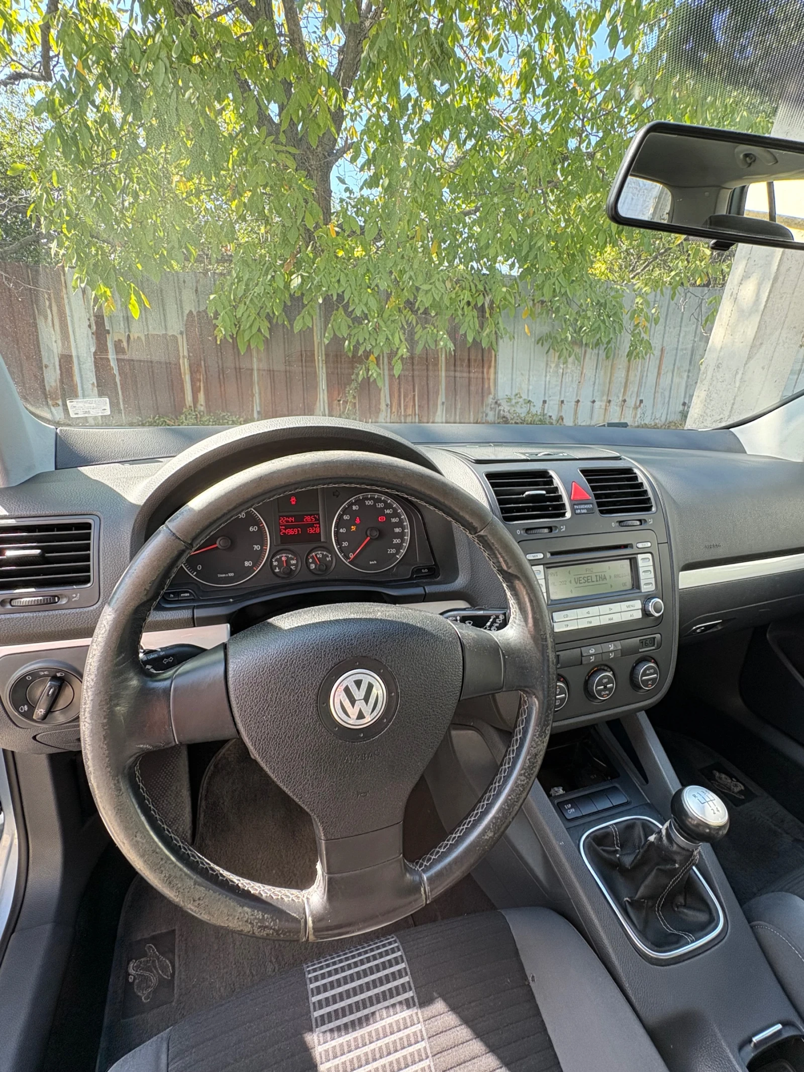 VW Golf 1.4i, снимка 7 - Автомобили и джипове - 56168076