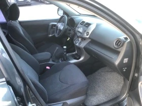 Toyota Rav4 2.2 D4D 2 бр., снимка 10