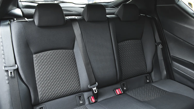 Toyota C-HR 2.0 Hybrid Club Automatic, снимка 11 - Автомобили и джипове - 51294452