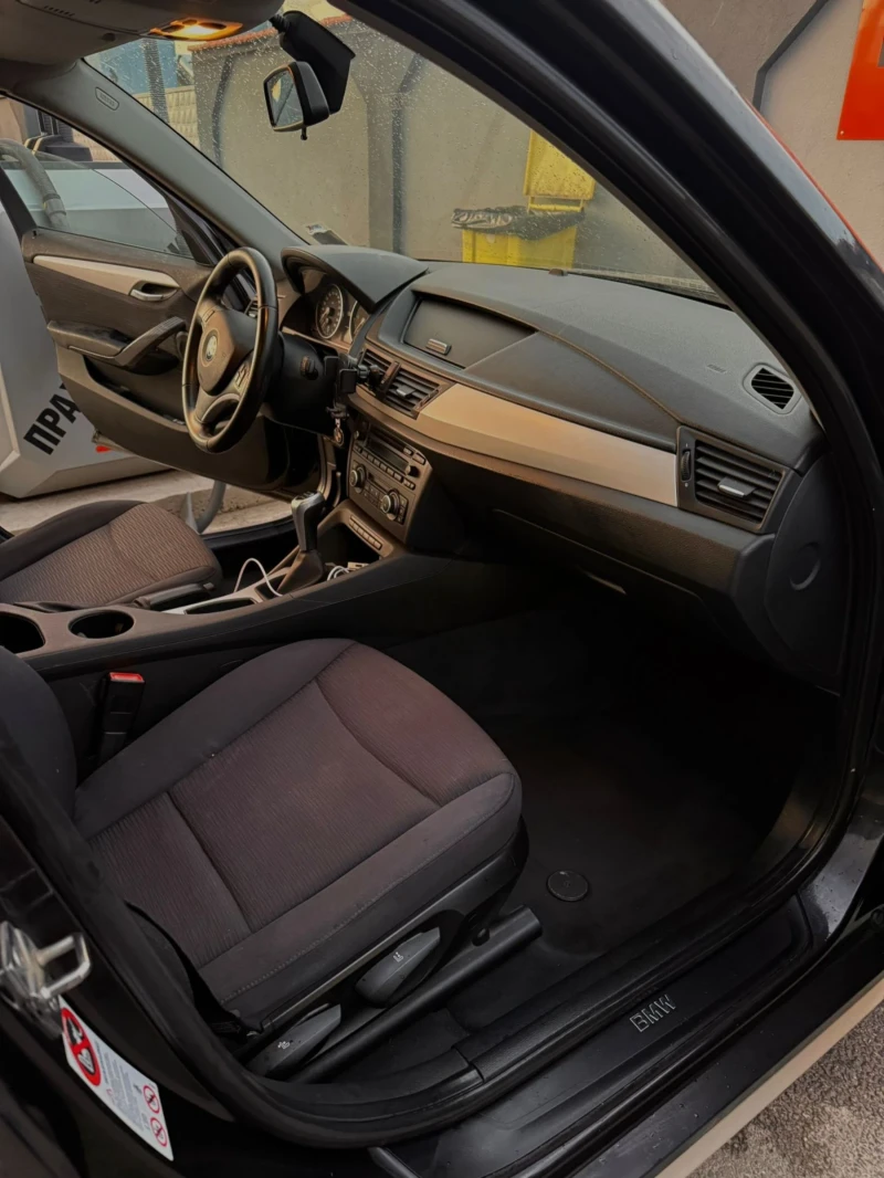 BMW X1, снимка 11 - Автомобили и джипове - 52748661