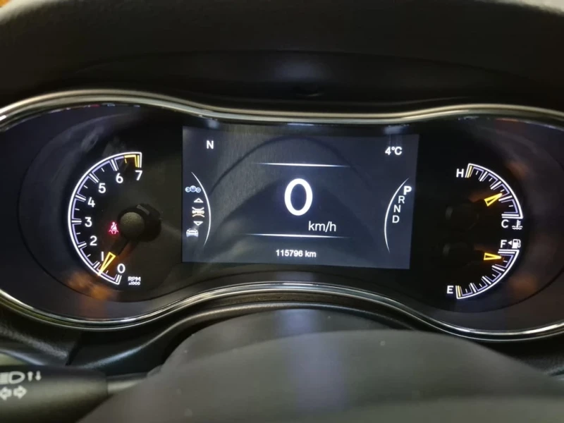 Jeep Grand cherokee 2020 ALTITUDE * CARFAX * БЕЗ ПЪРВОНАЧАЛНА ВНОСКА, снимка 8 - Автомобили и джипове - 53032625