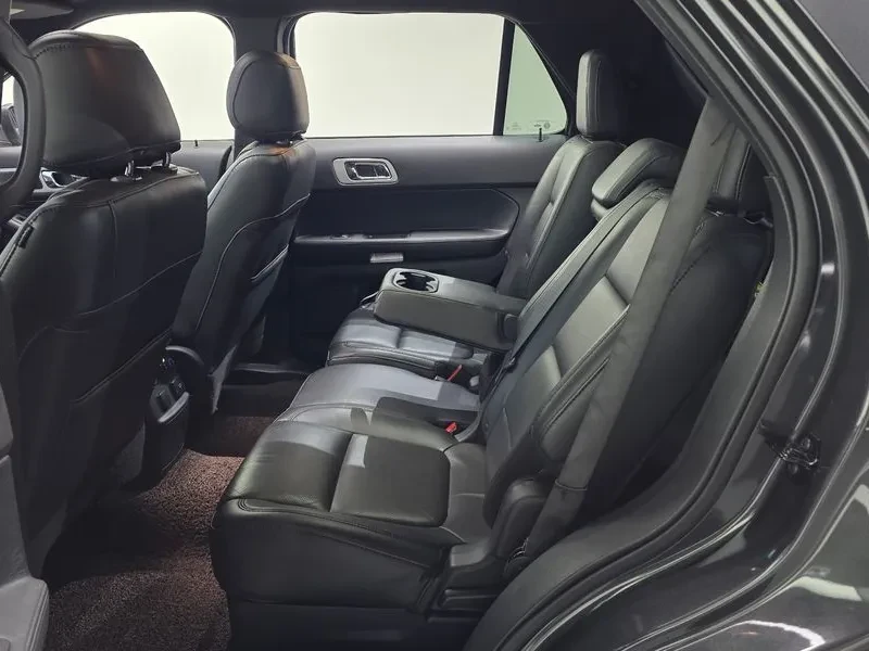 Ford Explorer 3.5 AWD - САМО 30% АВАНС, снимка 12 - Автомобили и джипове - 55429860