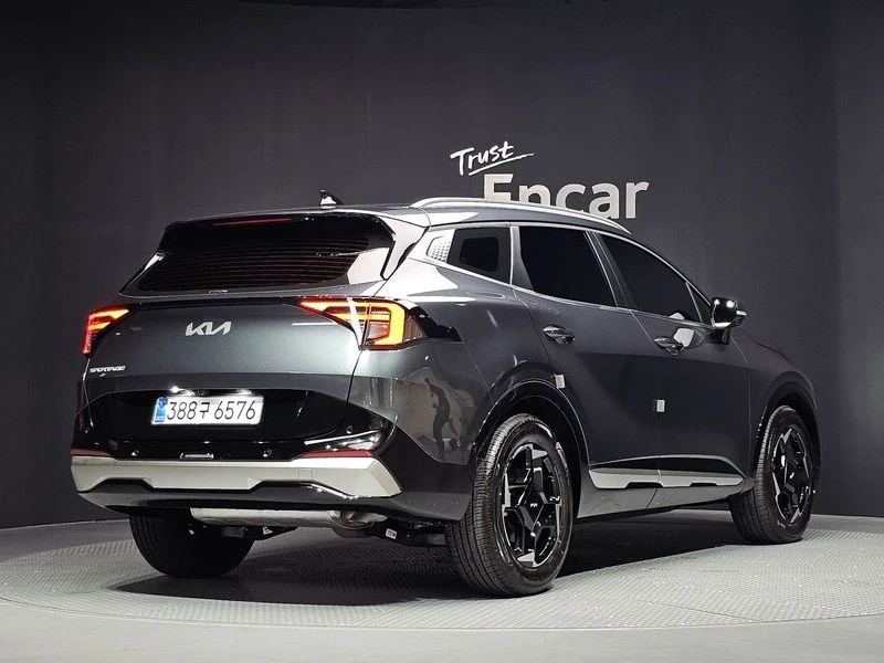 Kia Sportage 1.6 180 hp Automatic, снимка 2 - Автомобили и джипове - 55845807