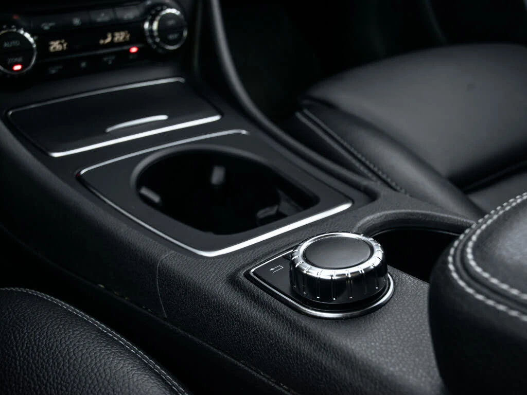 Mercedes-Benz GLA 250 4matic * CLEAN CARFAX * ���������� * (���� �� ��) | Mobile.bg � ����������� 17