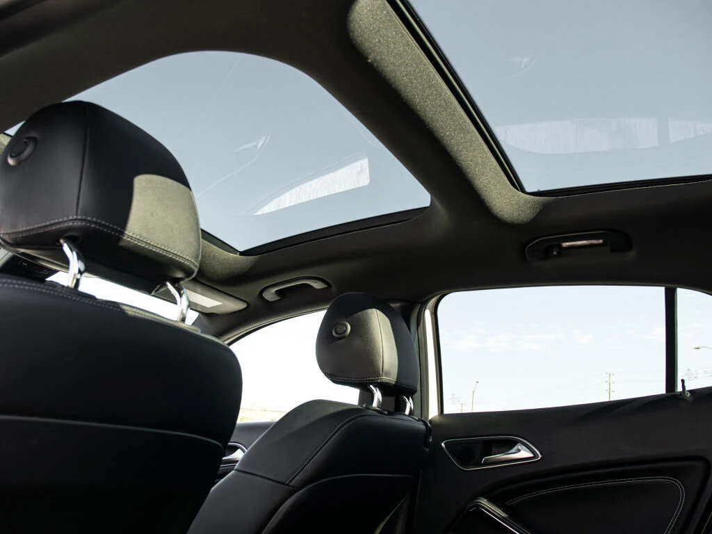 Mercedes-Benz GLA 250 4matic * CLEAN CARFAX * ���������� * (���� �� ��) | Mobile.bg � ����������� 11