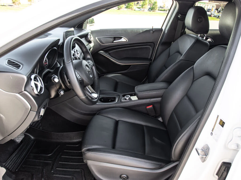 Mercedes-Benz GLA 250 4matic * CLEAN CARFAX * АвтоКредит * (ЦЕНА ДО БГ) - изображение 8