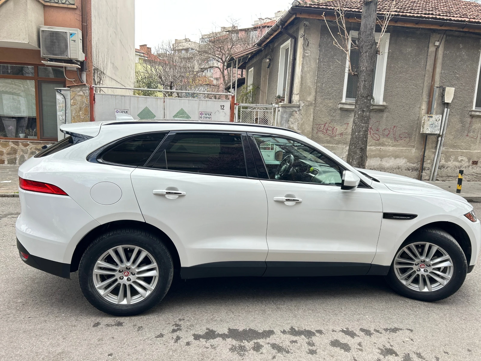 Jaguar F-PACE AWD 300T, снимка 4 - Автомобили и джипове - 54007864