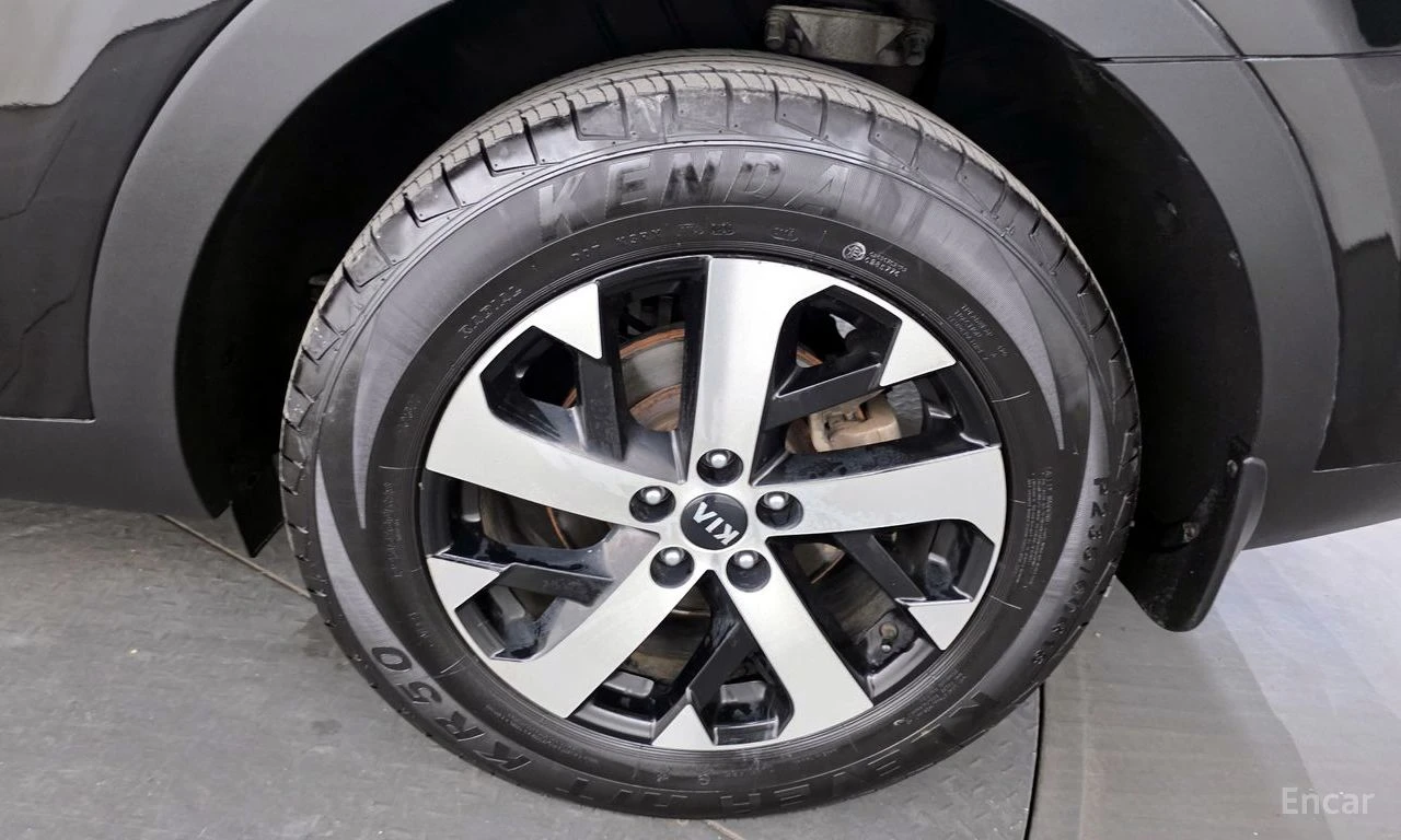 Kia Sorento 2.2D Noblesse 4x4* DISTRONIC* 360 CAM* ОБДУХВАНЕ* , снимка 5 - Автомобили и джипове - 55390767