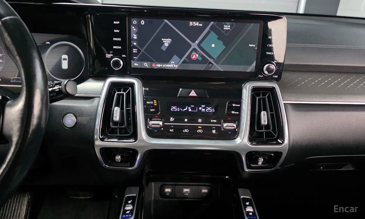 Kia Sorento 2.2D Noblesse 4x4* DISTRONIC* 360 CAM* ОБДУХВАНЕ* , снимка 11 - Автомобили и джипове - 55390767