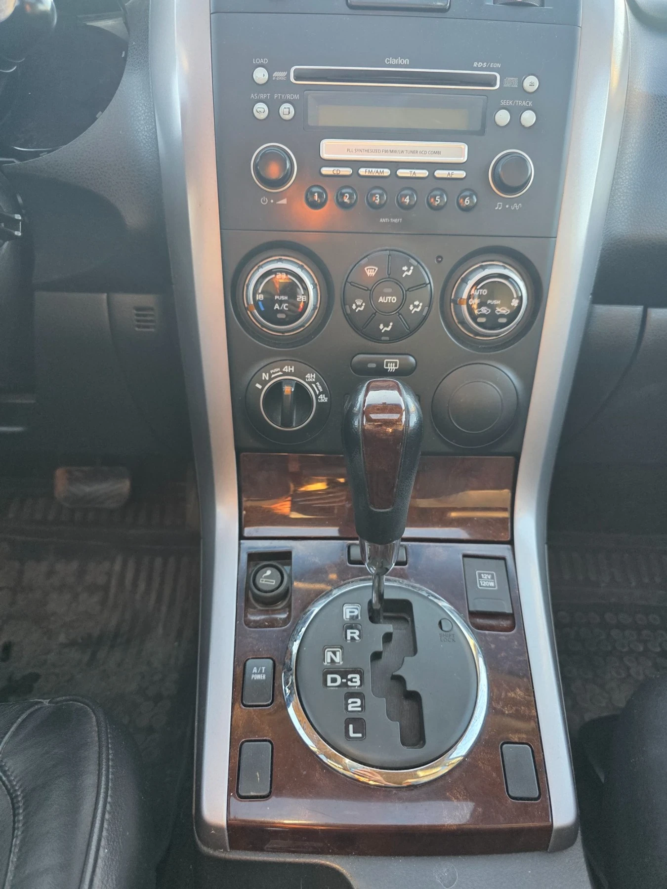Suzuki Grand vitara, снимка 7 - Автомобили и джипове - 55532167