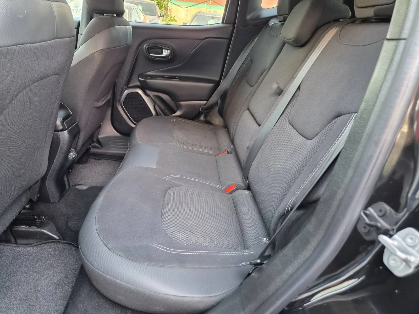 Jeep Renegade 2.0D-4X4-FACE LIFT-2018г-LIMITED, снимка 13 - Автомобили и джипове - 56023107