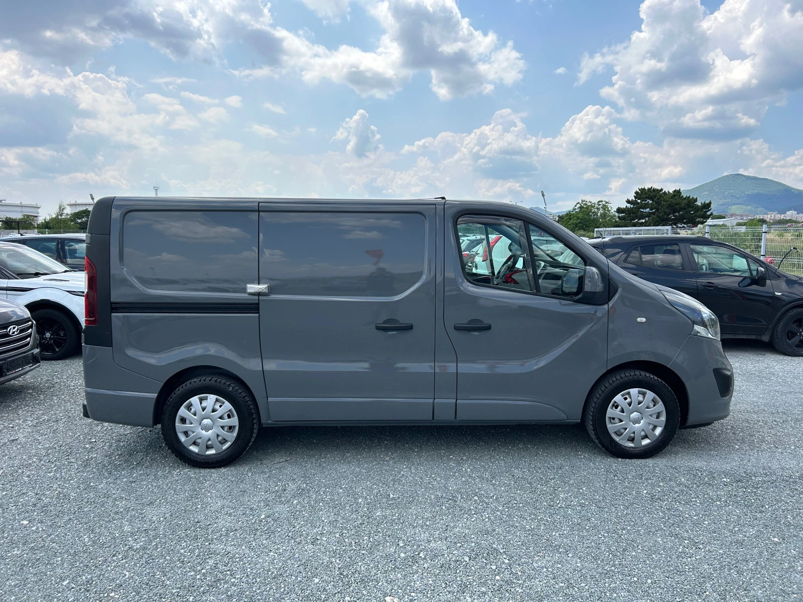 Opel Vivaro (KATO НОВА) - изображение 4