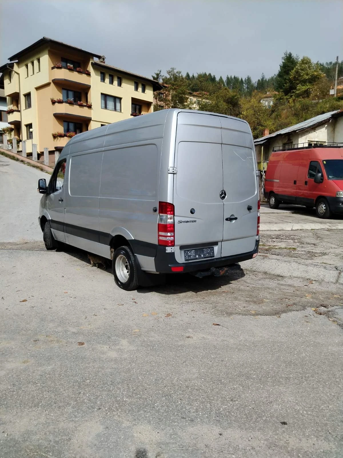 Mercedes-Benz Sprinter 515 До 3.5 тона - изображение 4