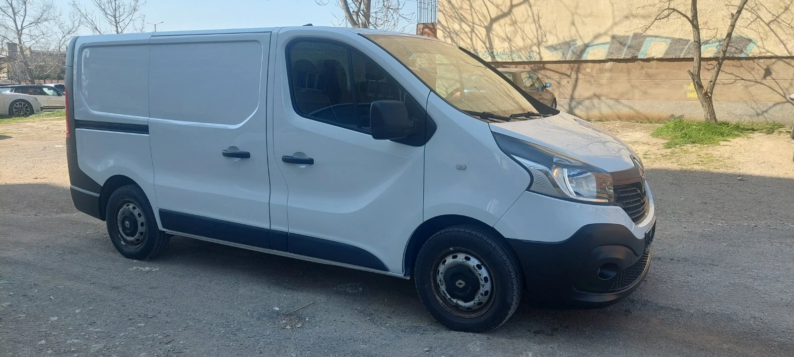 Renault Trafic 1.6 dti клима, снимка 7 - Бусове и автобуси - 53980035