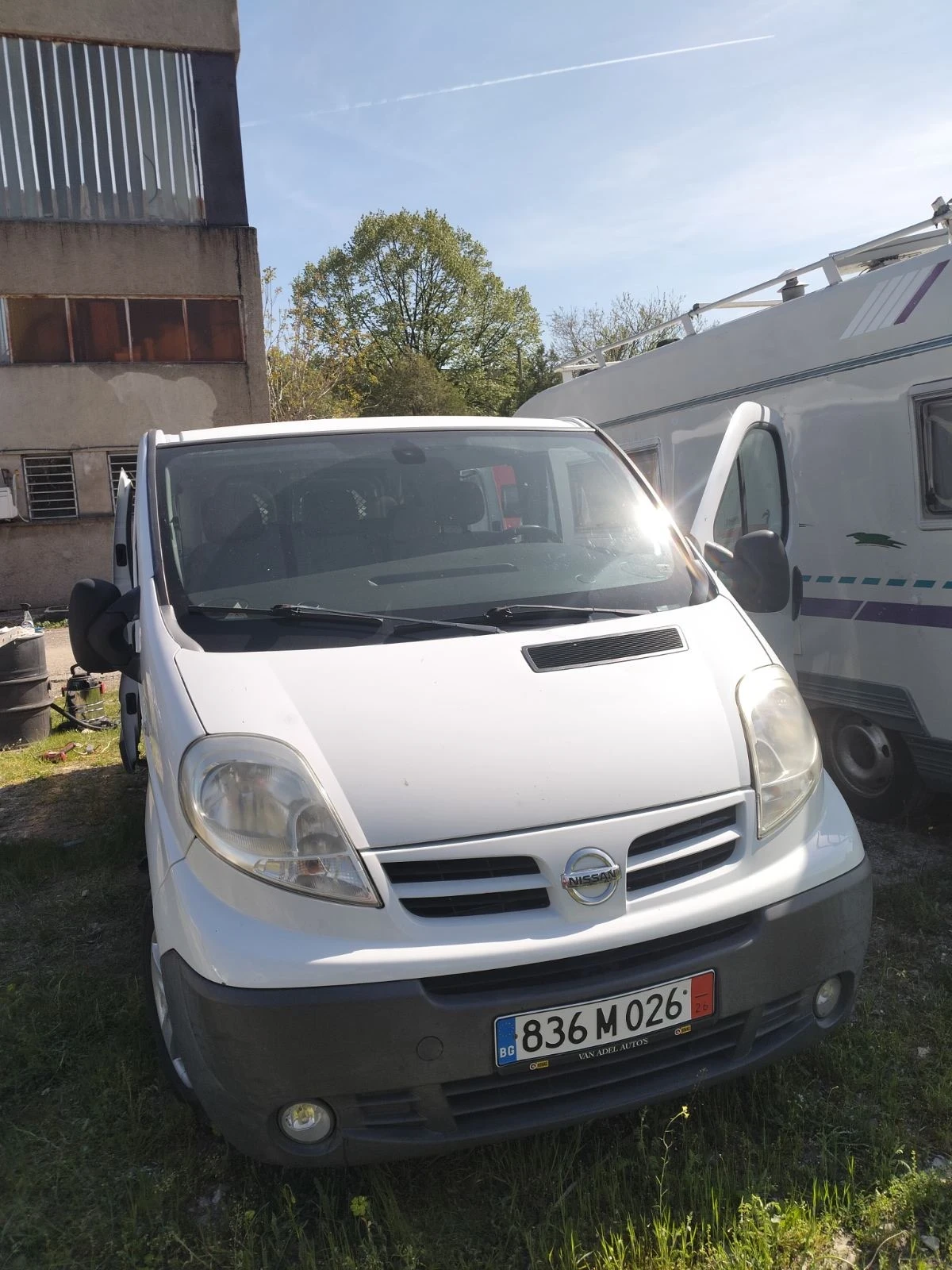Nissan Primastar, снимка 2 - Бусове и автобуси - 54400476