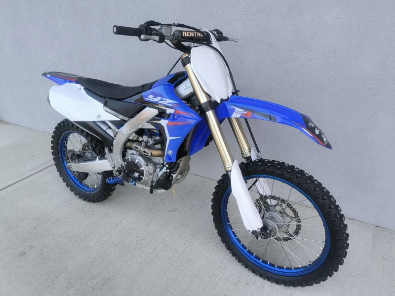 Yamaha Yzf 450 , 2022 година, Нов внос Италия, снимка 2 - Мотоциклети и мототехника - 46644159