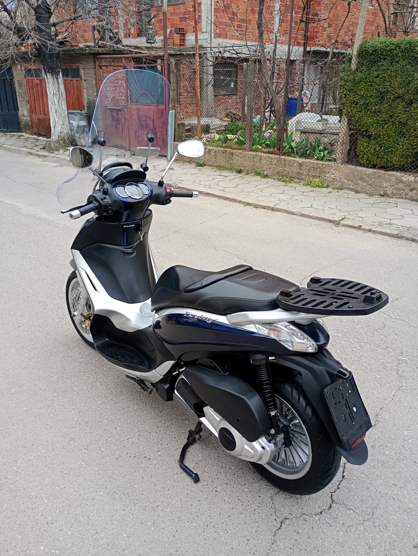 Piaggio Beverly 300 Инжекцион 2014г., снимка 4 - Мотоциклети и мототехника - 53955868