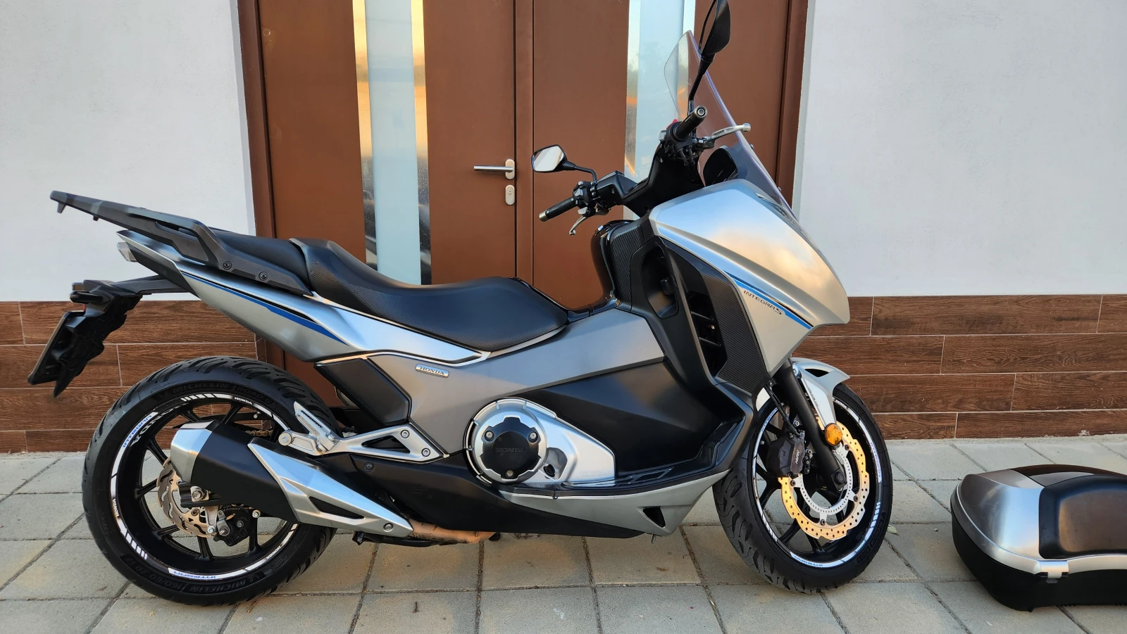 Honda Integra Integra S LED, снимка 10 - Мотоциклети и мототехника - 55687927