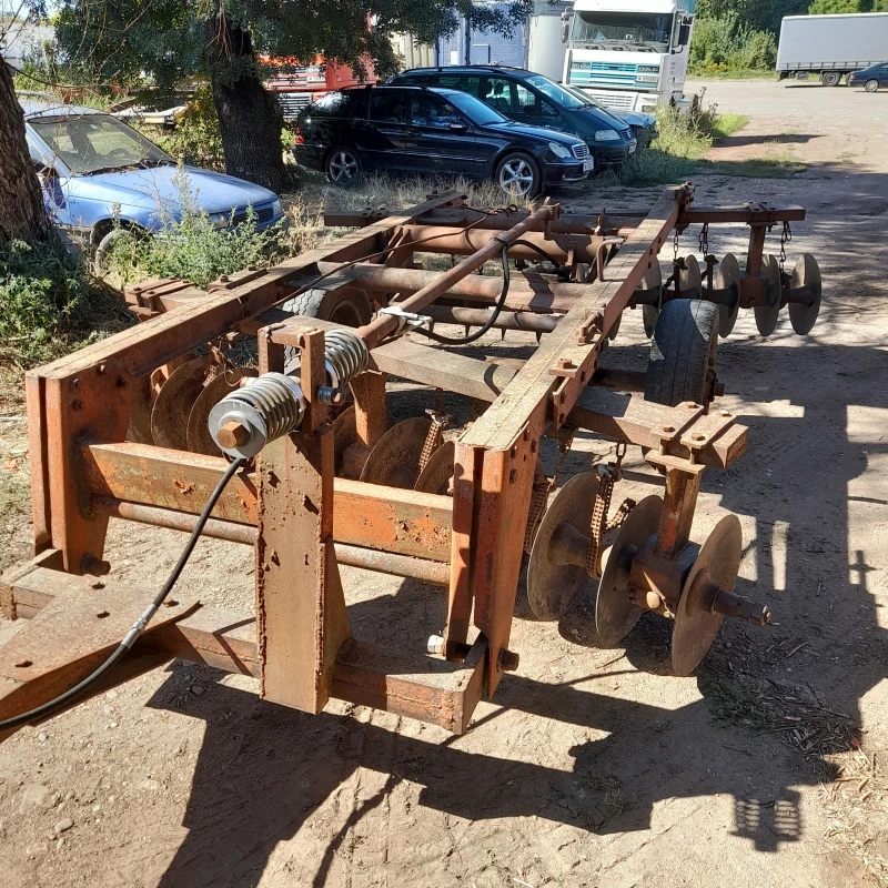 Трактор Болгар 80 с дискова брана, снимка 10 - Селскостопанска техника - 53433643