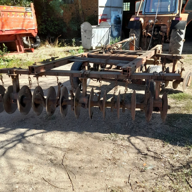 Трактор Болгар 80 с дискова брана, снимка 13 - Селскостопанска техника - 53433643