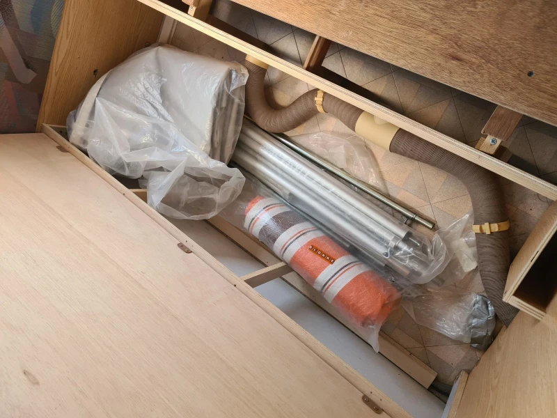 Каравана Knaus Sudwind, снимка 7 - Каравани и кемпери - 52463026