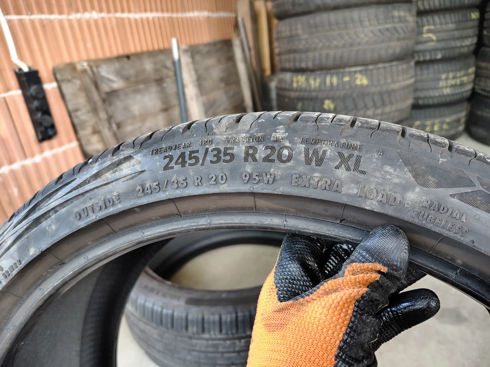 Гуми Летни 245/35R20, снимка 7 - Гуми и джанти - 55845847