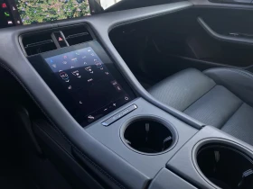 Porsche Taycan GTS/598HP/SPORT-TIRUSMO/BOSE/PANO/360/851v, снимка 15