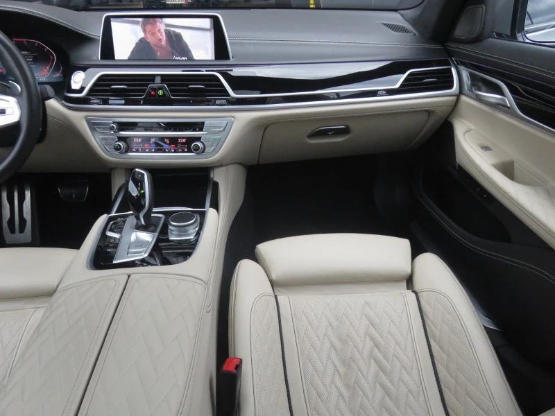 BMW 750 Ld xDrive, M-Paket, Individual, 3xTV, Night Vision, снимка 7 - Автомобили и джипове - 43182477