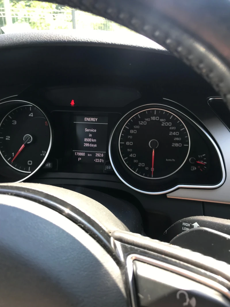 Audi A5 2.0TDI 177k.s, снимка 10 - Автомобили и джипове - 47409979