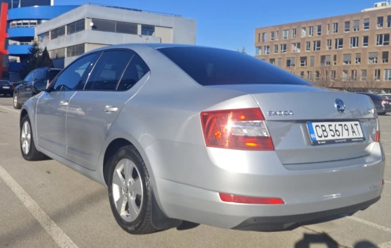 Skoda Octavia, снимка 3 - Автомобили и джипове - 48012070