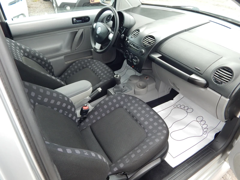 VW Beetle 1.6i* ПЕРФЕКТНА* , снимка 16 - Автомобили и джипове - 50379423