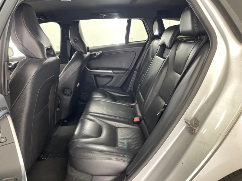 Volvo V60 D6 Summum, снимка 6 - Автомобили и джипове - 51310937