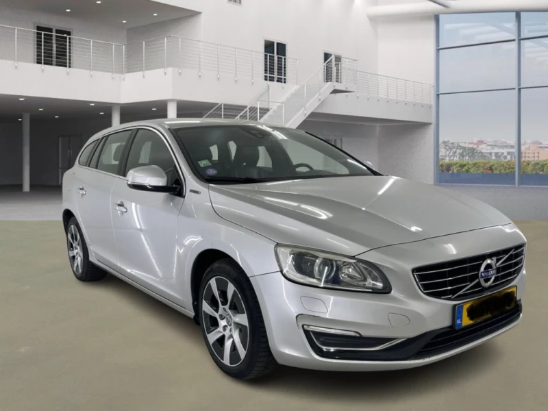 Volvo V60 D6 Summum, снимка 2 - Автомобили и джипове - 51310937