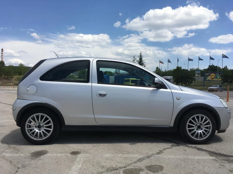 Opel Corsa 1.2 16v Twinport, снимка 4 - Автомобили и джипове - 52517448