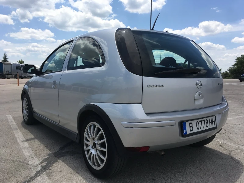 Opel Corsa 1.2 16v Twinport, снимка 6 - Автомобили и джипове - 52517448