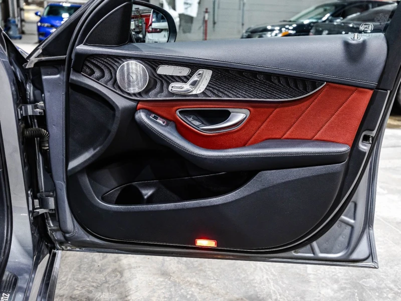 Mercedes-Benz C 400 AMG PACK* BURAMSTER* PANO* AMBIENT* KEYLESS, снимка 16 - Автомобили и джипове - 52816529