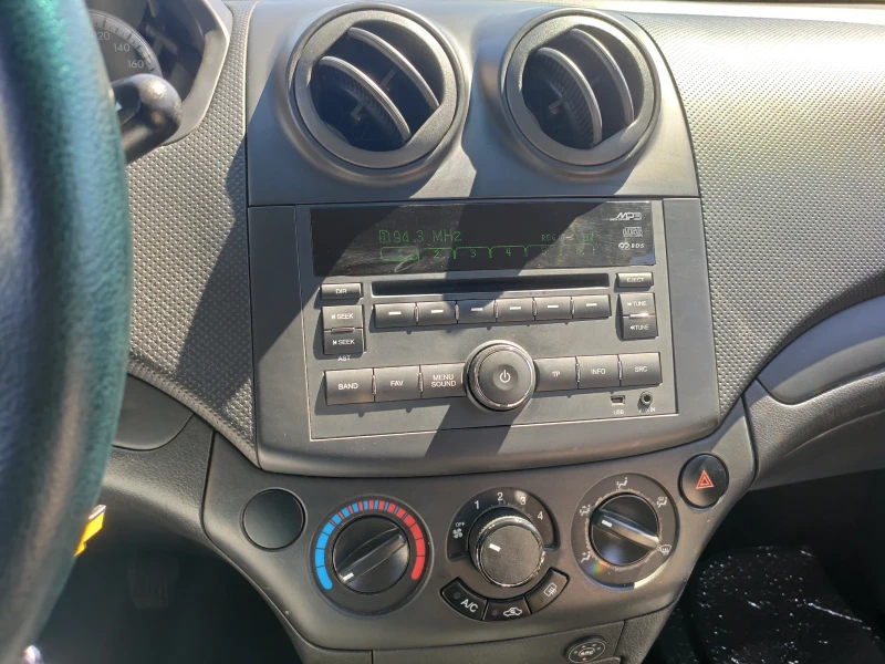 Chevrolet Aveo, снимка 6 - Автомобили и джипове - 52960492