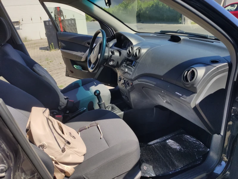 Chevrolet Aveo, снимка 3 - Автомобили и джипове - 52960492