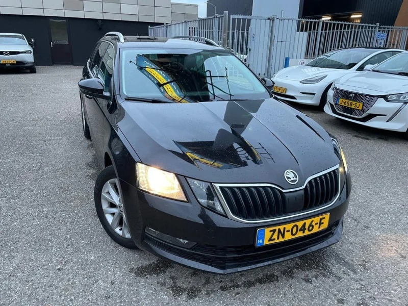 Skoda Octavia 1.5 TSI Ambition Business, снимка 2 - Автомобили и джипове - 53003799