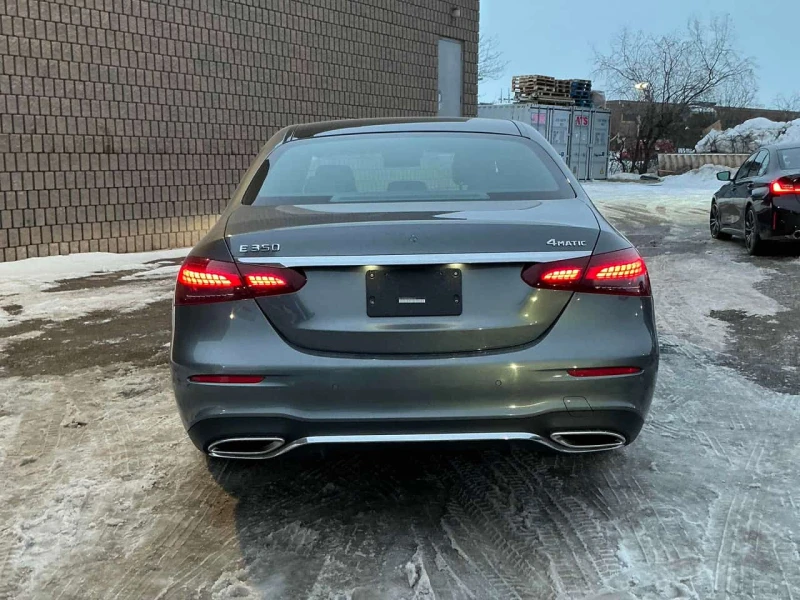 Mercedes-Benz E 350 CARFAX, снимка 4 - Автомобили и джипове - 53493025