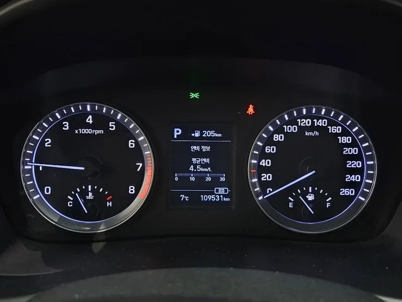 Hyundai Sonata 2.0 Style, снимка 15 - Автомобили и джипове - 53769335