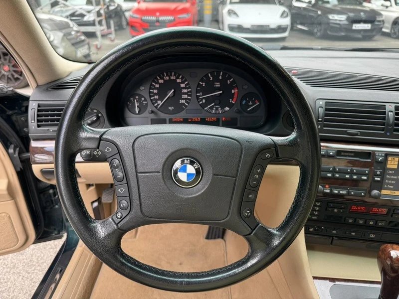 BMW 740 i, снимка 9 - Автомобили и джипове - 54427287
