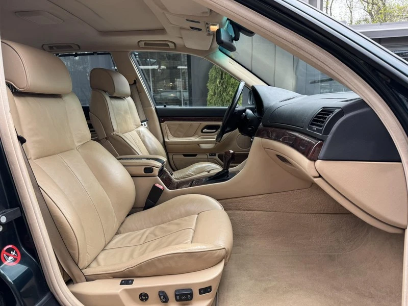 BMW 740 i, снимка 11 - Автомобили и джипове - 54427287