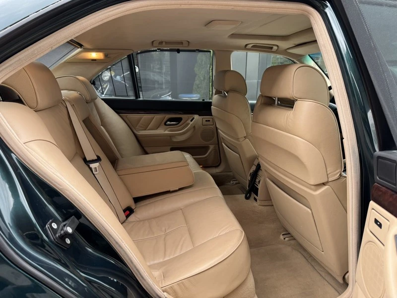 BMW 740 i, снимка 12 - Автомобили и джипове - 54427287