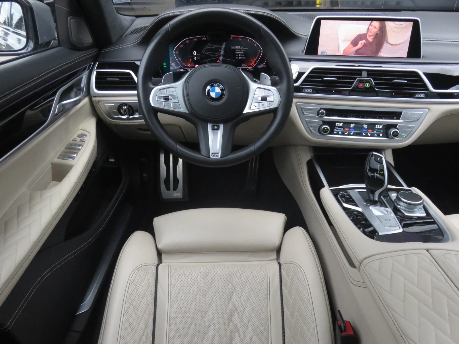 BMW 750 Ld xDrive, M-Paket, Individual, 3xTV, Night Vision - изображение 6