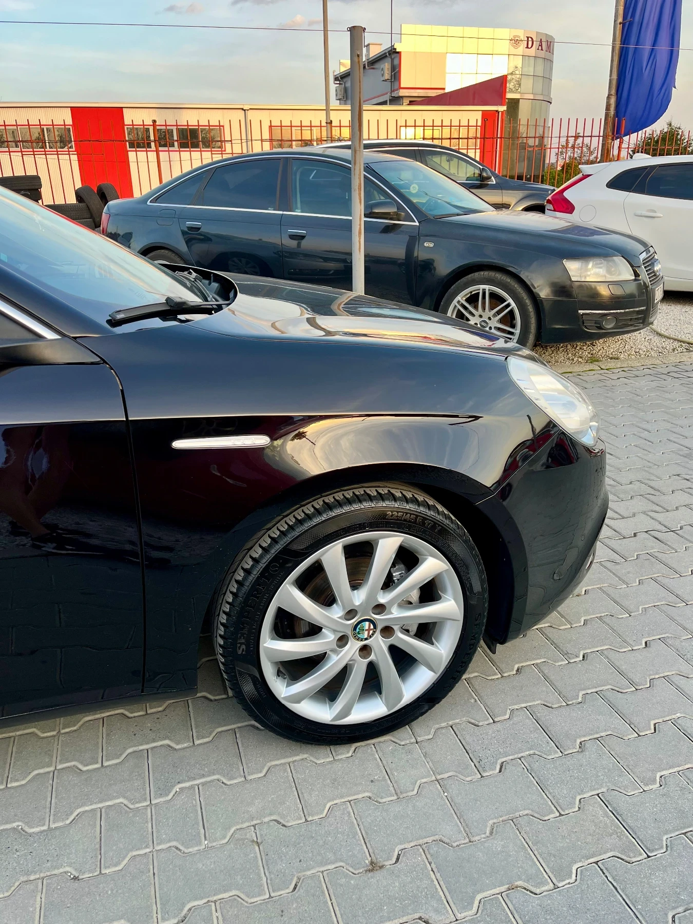 Alfa Romeo Giulietta 1.6* 105* Нов внос* Перфектна* 168км*  - изображение 5